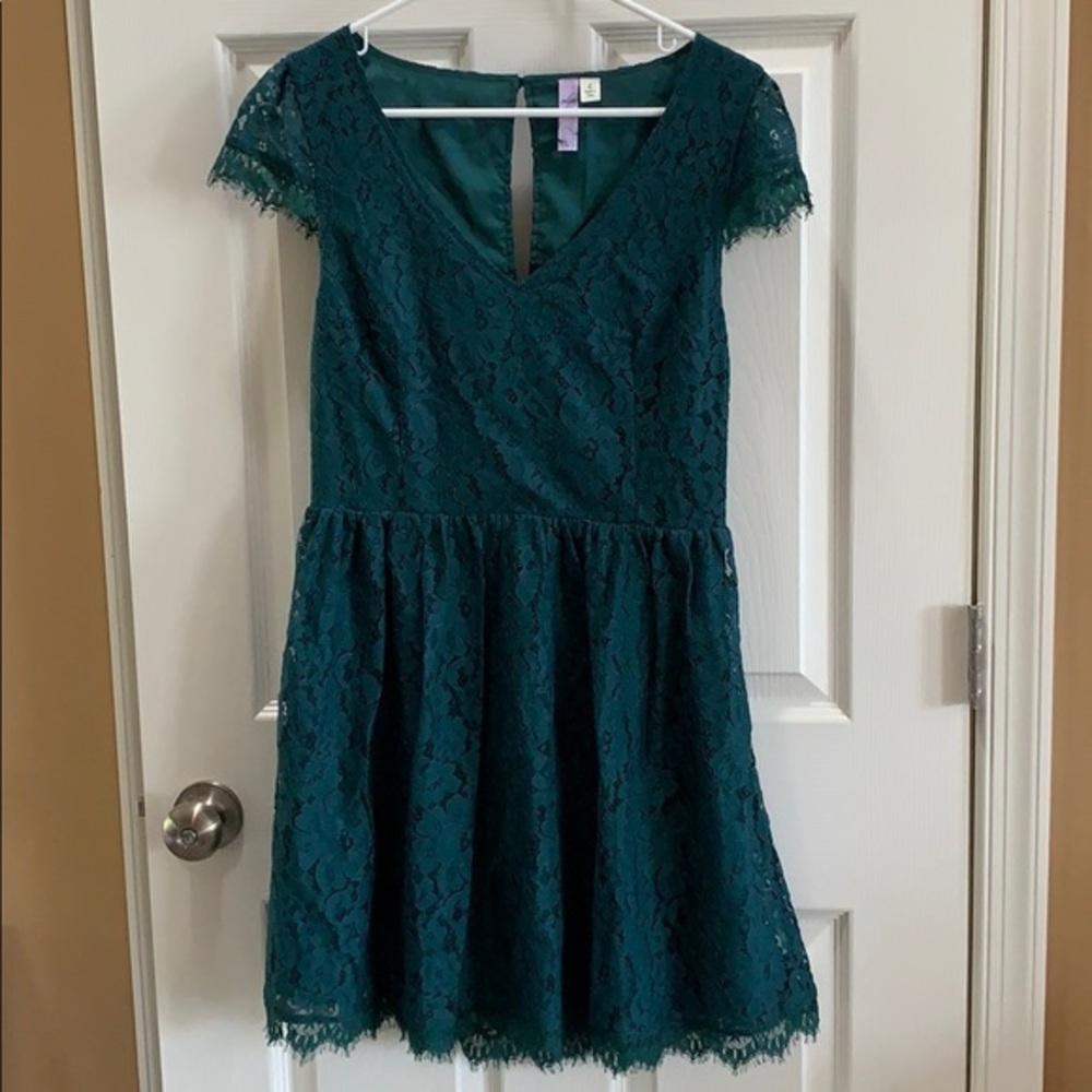 2/$35 - NWOT size Lg green‎ lace dress